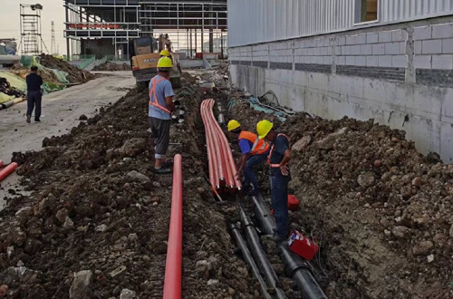 工廠監(jiān)控外圍管道預(yù)埋施工